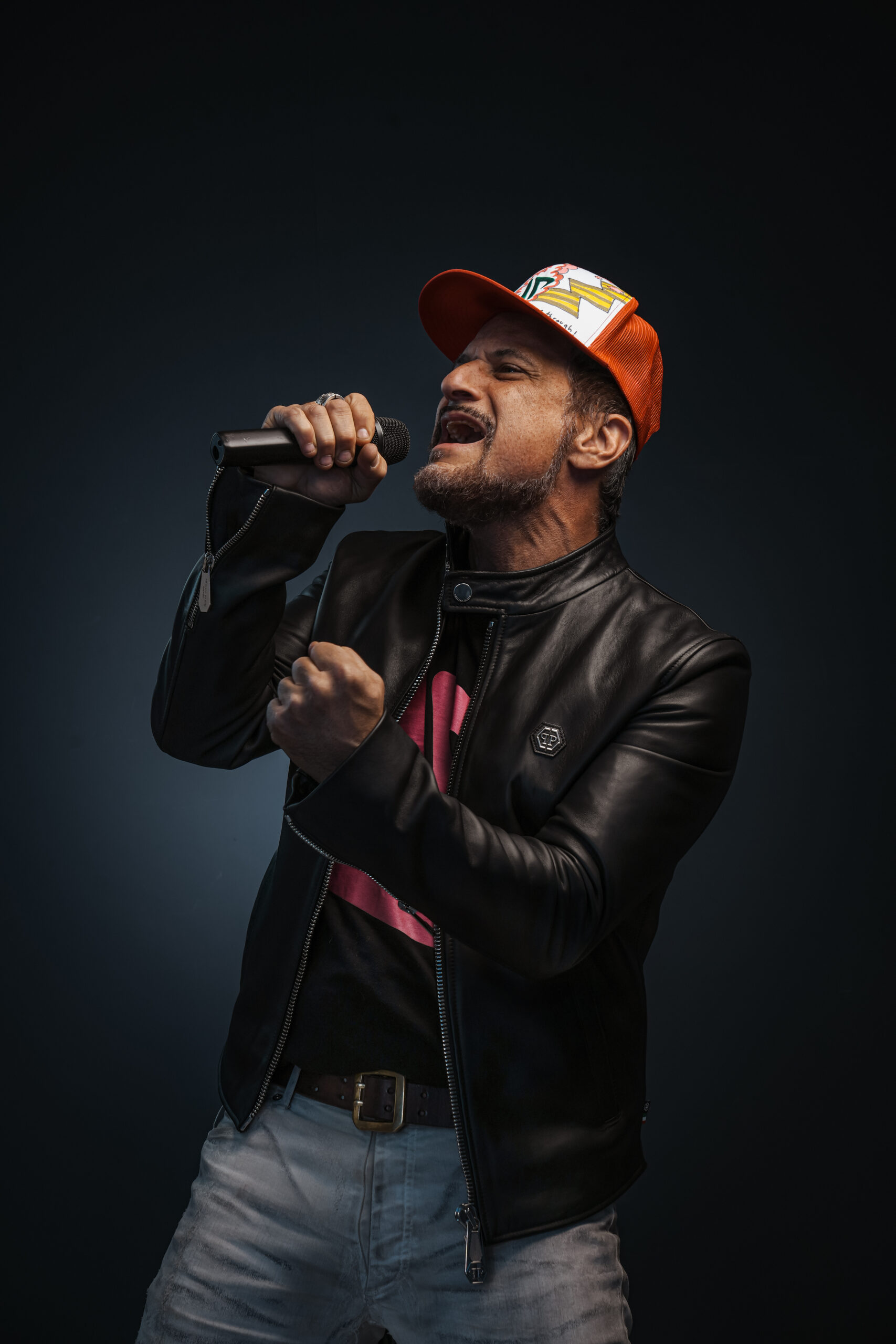 Singing-Shot-1-2-scaled